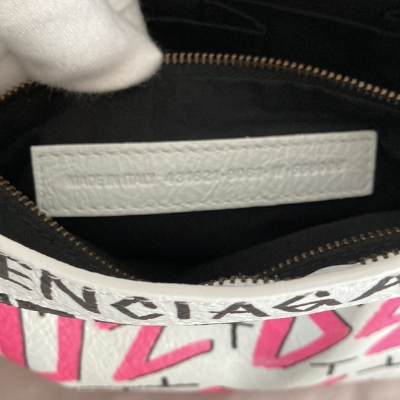 BALENCIAGA Small City S Graffiti Satchel - Picture 9 of 16